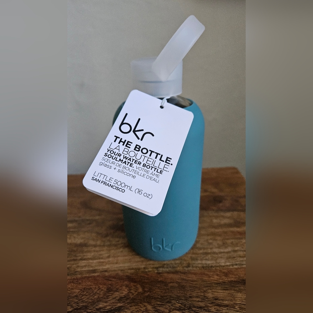 NWT bkr little 500ml bottle in Juniper